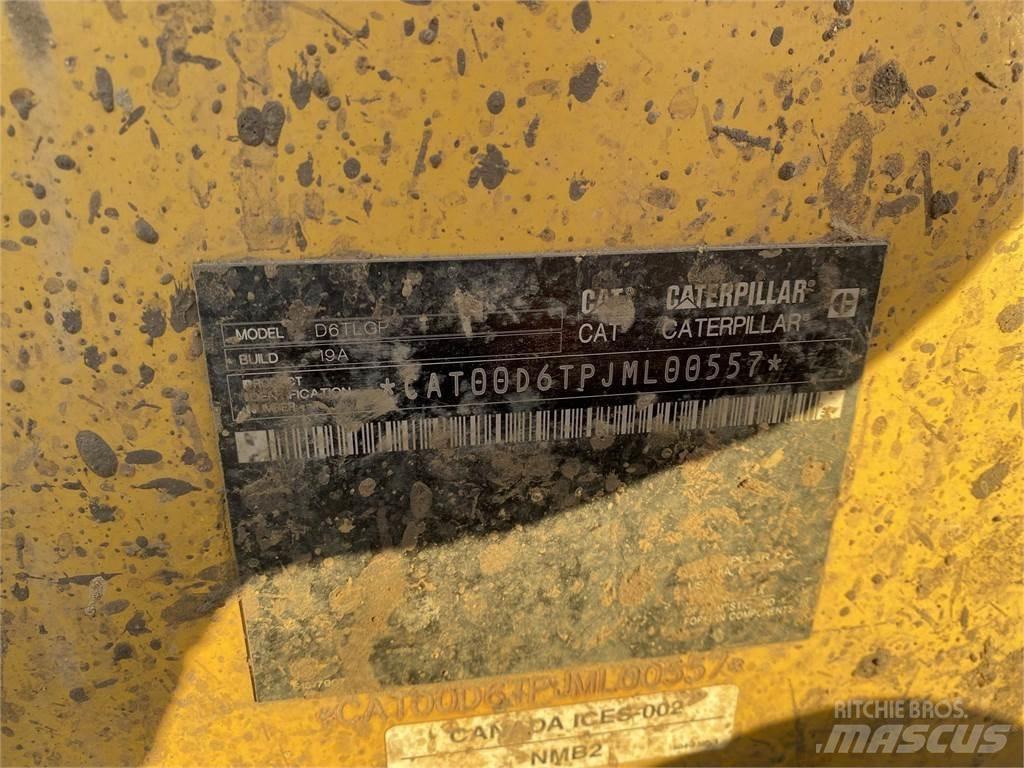 CAT D6T LGP بلدوزرات مجنزرة