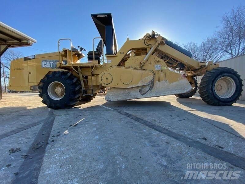 CAT RM-300 معدات إعادة تدوير الأسفلت