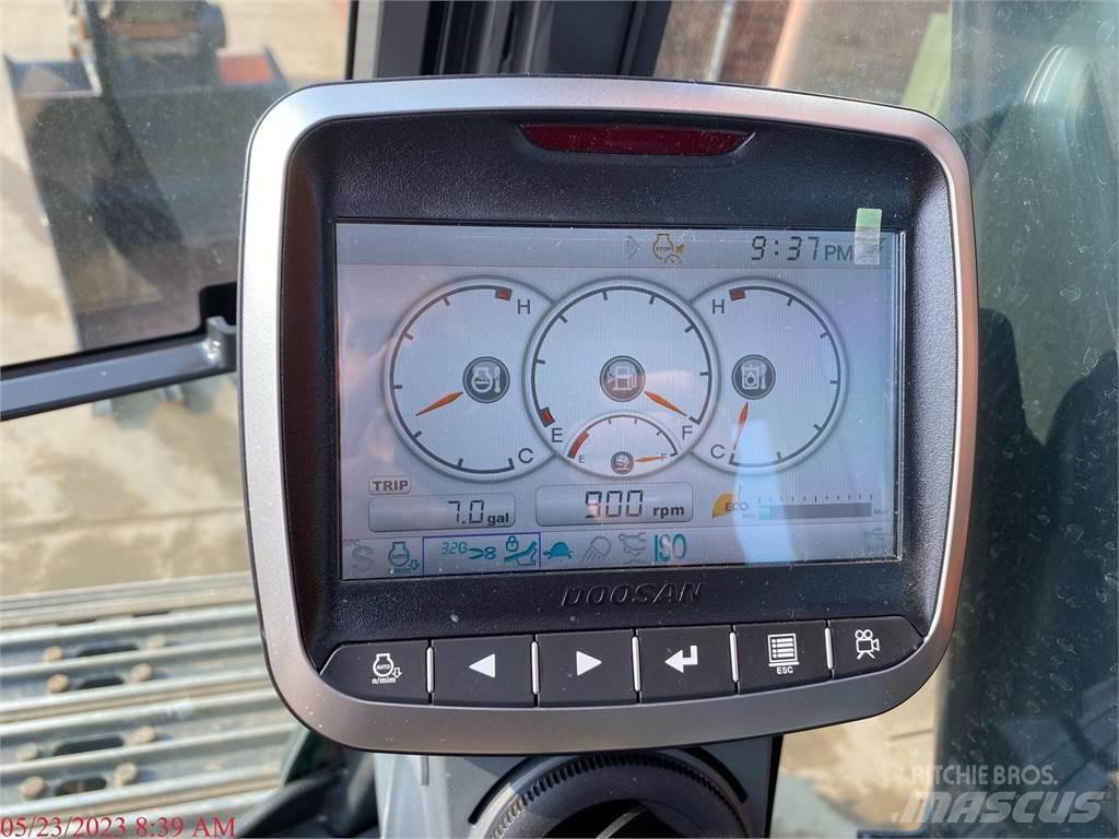 Develon DX180 LC-5 حفارات زحافة
