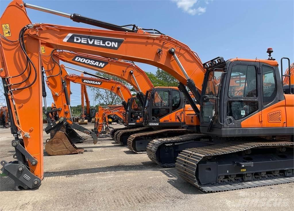 Develon DX225 LC-7 حفارات زحافة