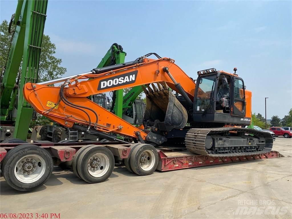 Develon DX350 LCR-7 حفارات زحافة