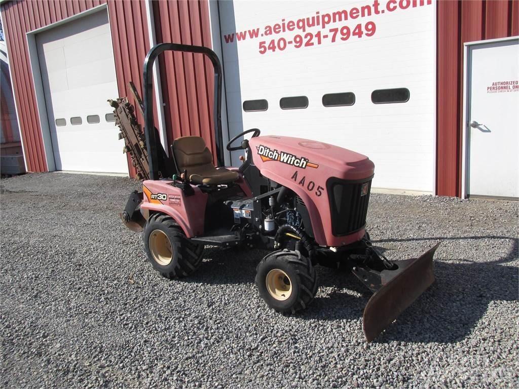 Ditch Witch RT30 ماكينات حفر خنادق