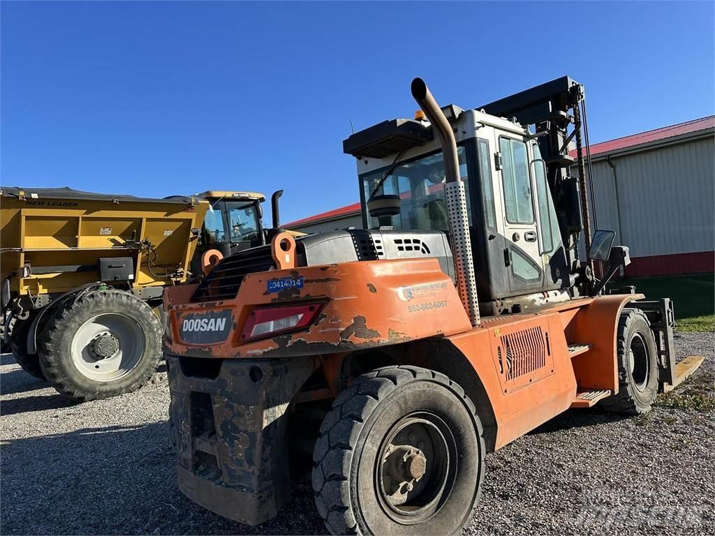 Doosan D160S-7 شاحنات ذات رافعات شوكية - أخرى
