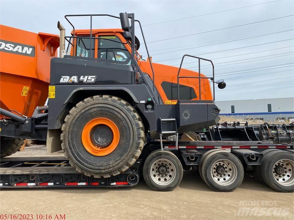 Doosan DA45-5 ساحبات مفصلية