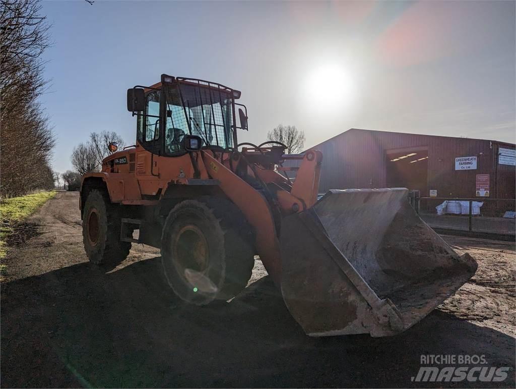 Doosan DL250 لوادر بعجل