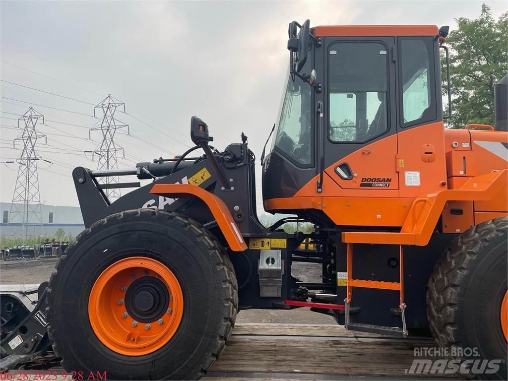 Doosan DL250-5 لوادر بعجل
