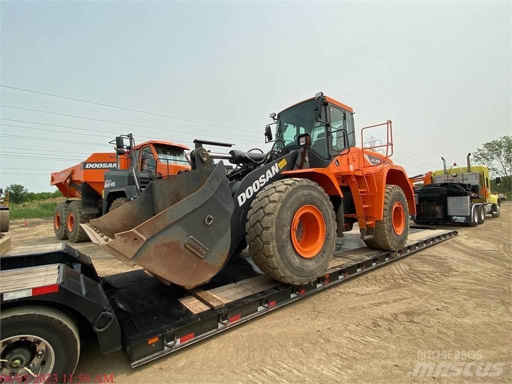 Doosan DL300-5 لوادر بعجل