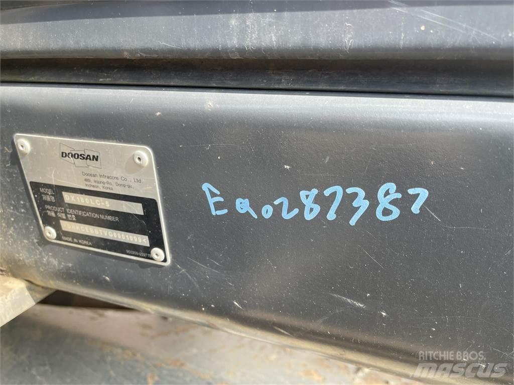 Doosan DX180 LC-5 حفارات زحافة