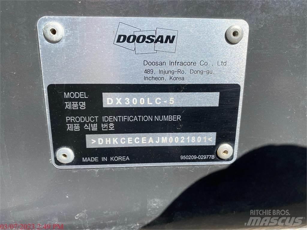 Doosan DX300 LC-5 مناولات المخلفات / مناولات صناعية