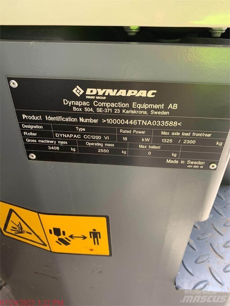 Dynapac CC1200 VI مداحل ثنائية الاسطوانة