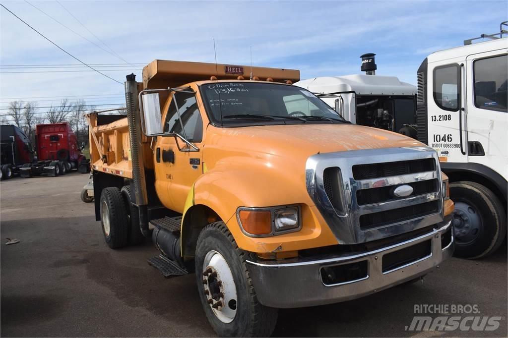 Ford F750 شاحنات قلابة