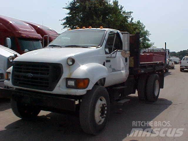 Ford F750 شاحنات قلابة