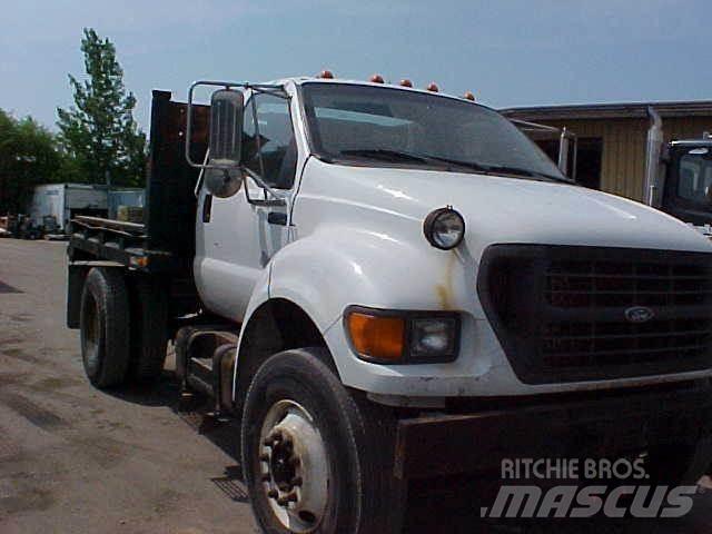 Ford F750 شاحنات قلابة