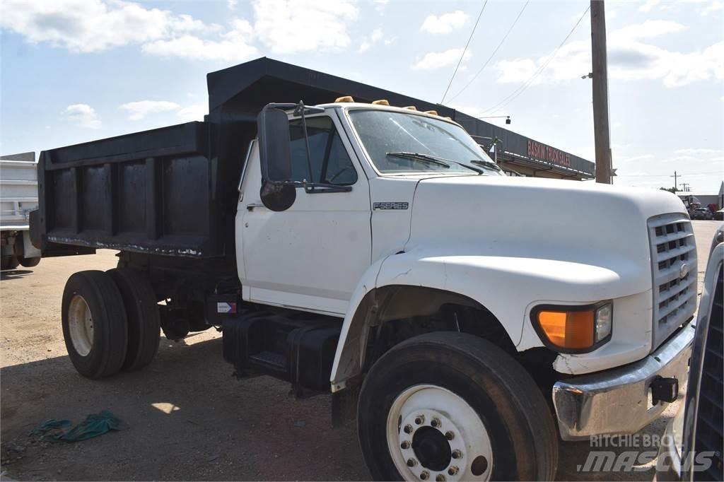 Ford F800 شاحنات قلابة