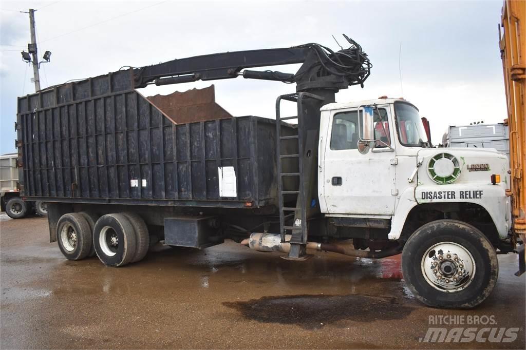 Ford L8000 شاحنات الرافعات