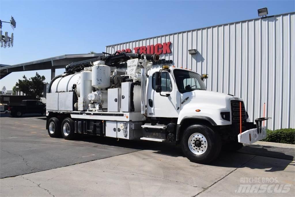 Freightliner 114SD شاحنات ذات صهاريج