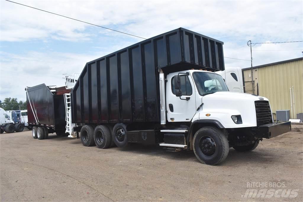 Freightliner 114SD شاحنات الرافعات