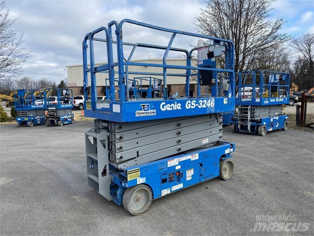 Genie GS3246 رافعات مقصية الشكل