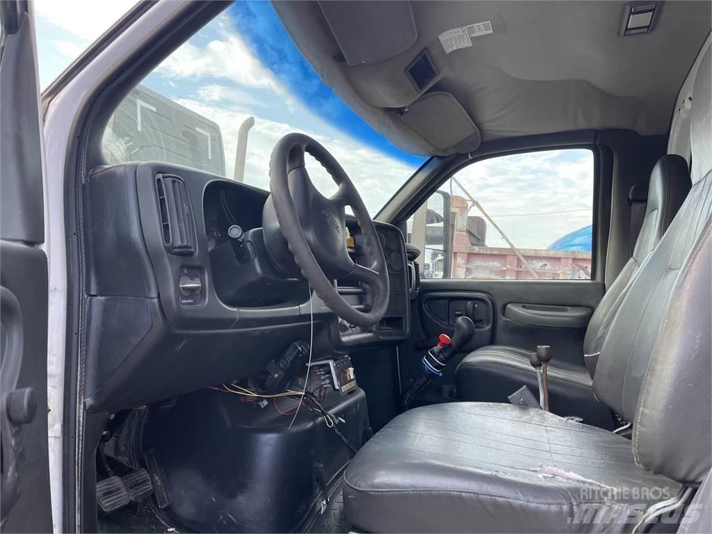 GMC TOPKICK C7500 شاحنات قلابة