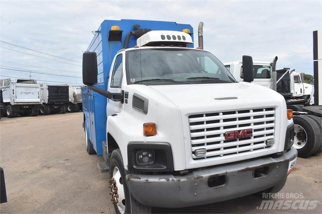 GMC TOPKICK C7500 مركبات الأغراض العامة