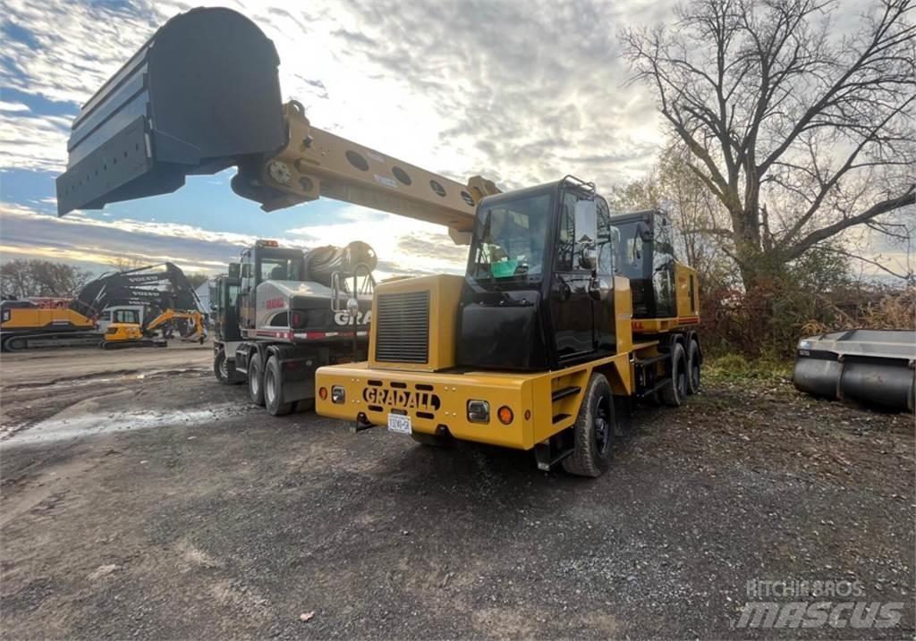 Gradall XL4100 V حفارات بعجل