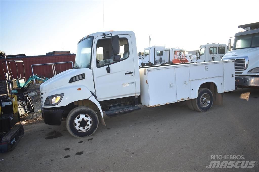 Hino 145 مركبات الأغراض العامة