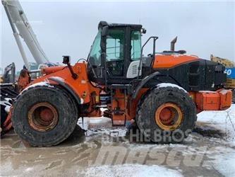 Hitachi ZW250-6 لوادر بعجل