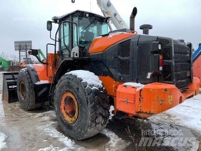 Hitachi ZW250-6 لوادر بعجل