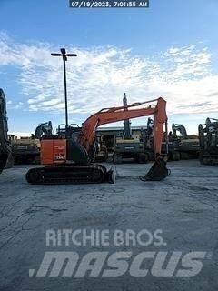 Hitachi ZX135US-6 حفارات زحافة