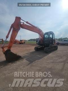 Hitachi ZX135US-6 حفارات زحافة