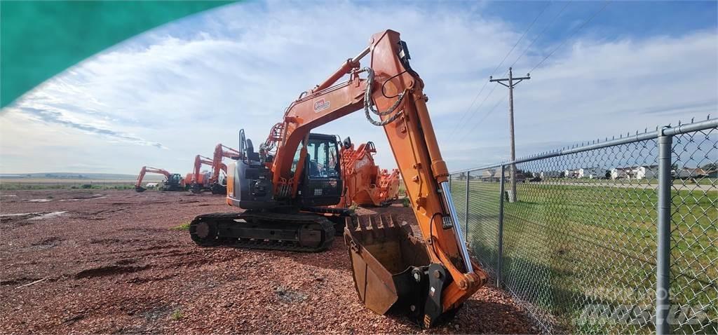 Hitachi ZX135US-6 حفارات زحافة