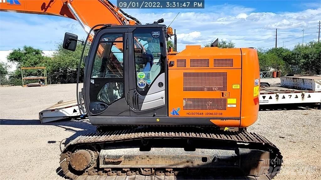 Hitachi ZX225US-6 حفارات زحافة