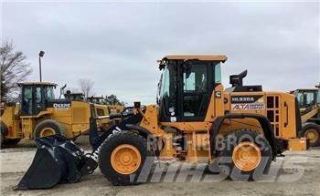 Hyundai HL930A لوادر بعجل