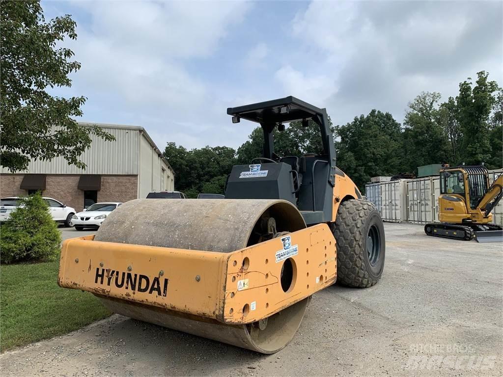 Hyundai HR120C-9 مداحل ثنائية الاسطوانة