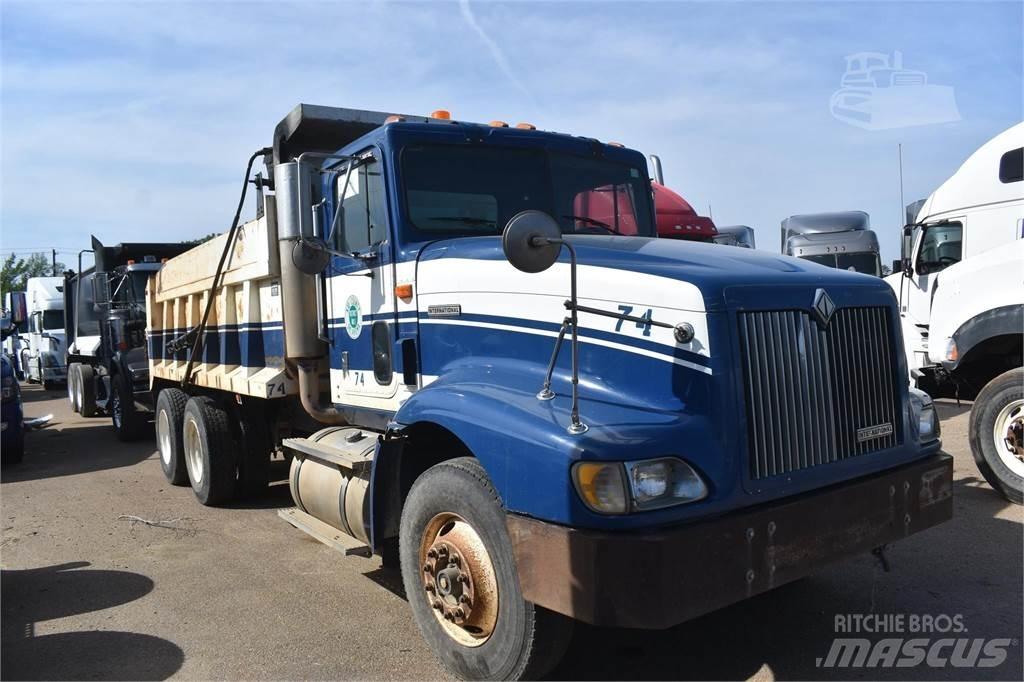 International 9400 شاحنات قلابة