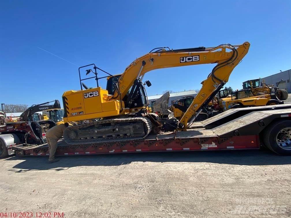 JCB 131X LC حفارات زحافة