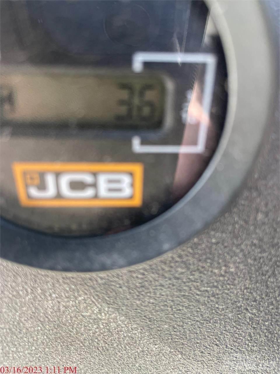 JCB 19C-1E حفارات صغيرة أقل من 7 طن (حفارات صغيرة)