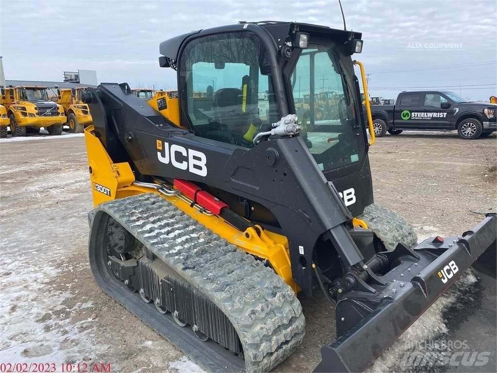 JCB 300T لوادر انزلاقية التوجيه