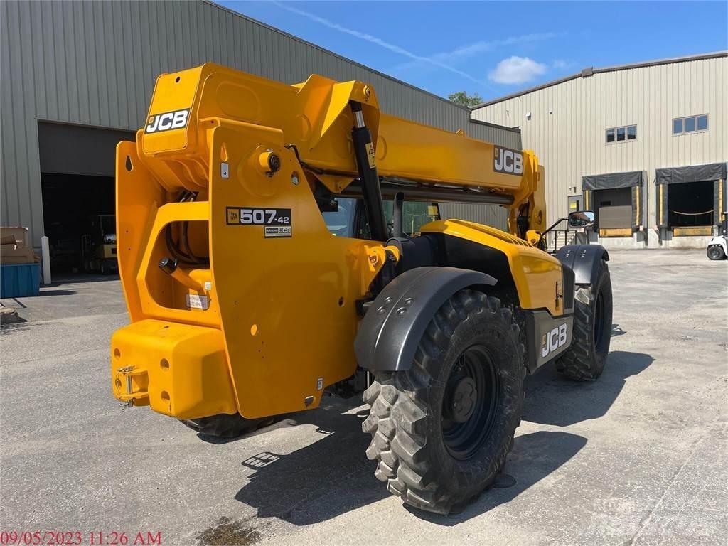 JCB 507-42 مناولات متداخلة