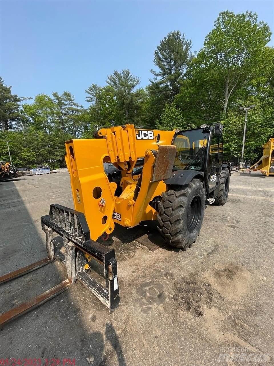 JCB 510-56 مناولات متداخلة