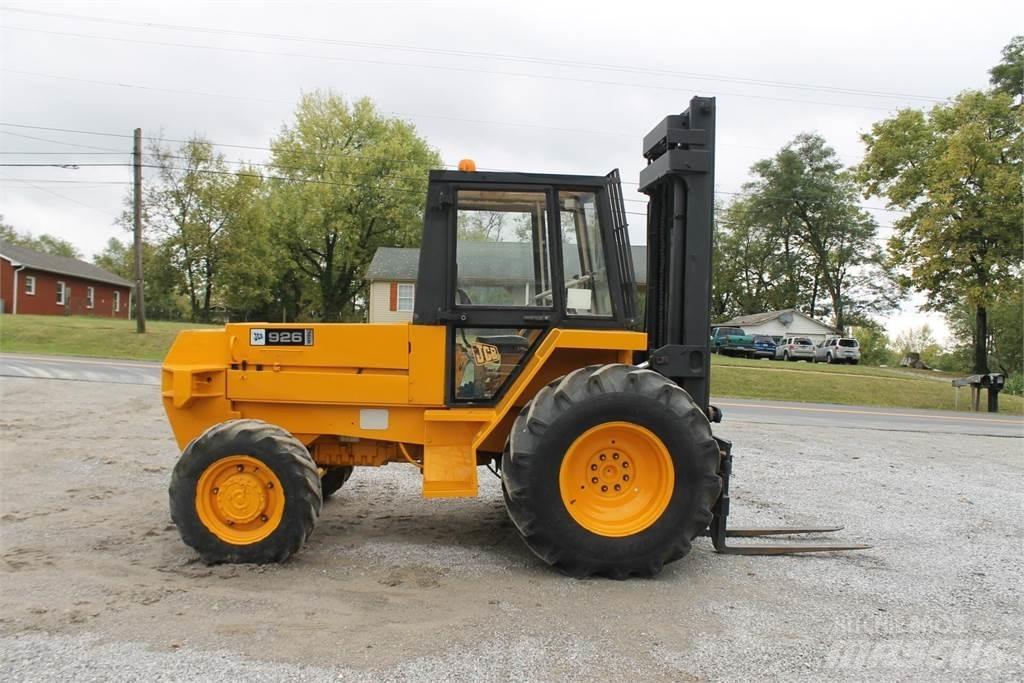 JCB 926 شاحنات الطرق الوعرة