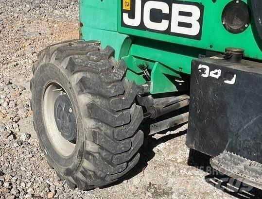 JCB 940 شاحنات الطرق الوعرة