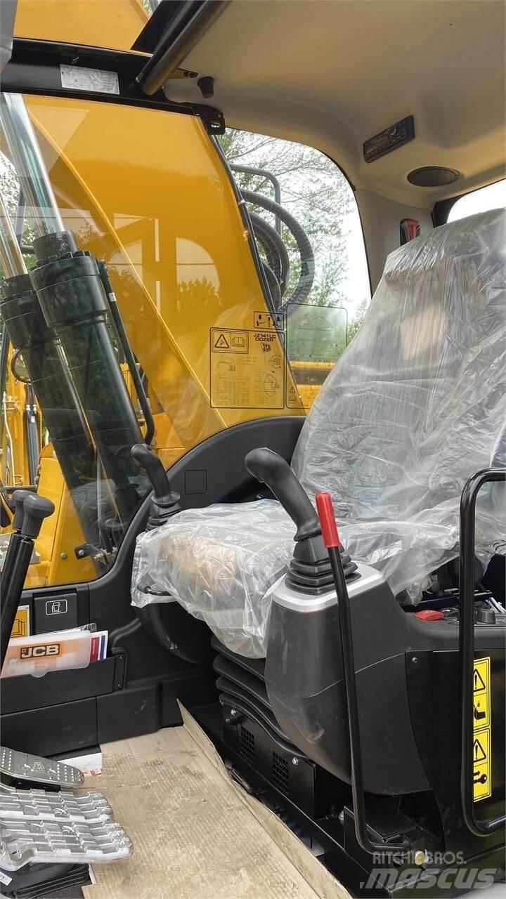 JCB JZ141 LC حفارات زحافة