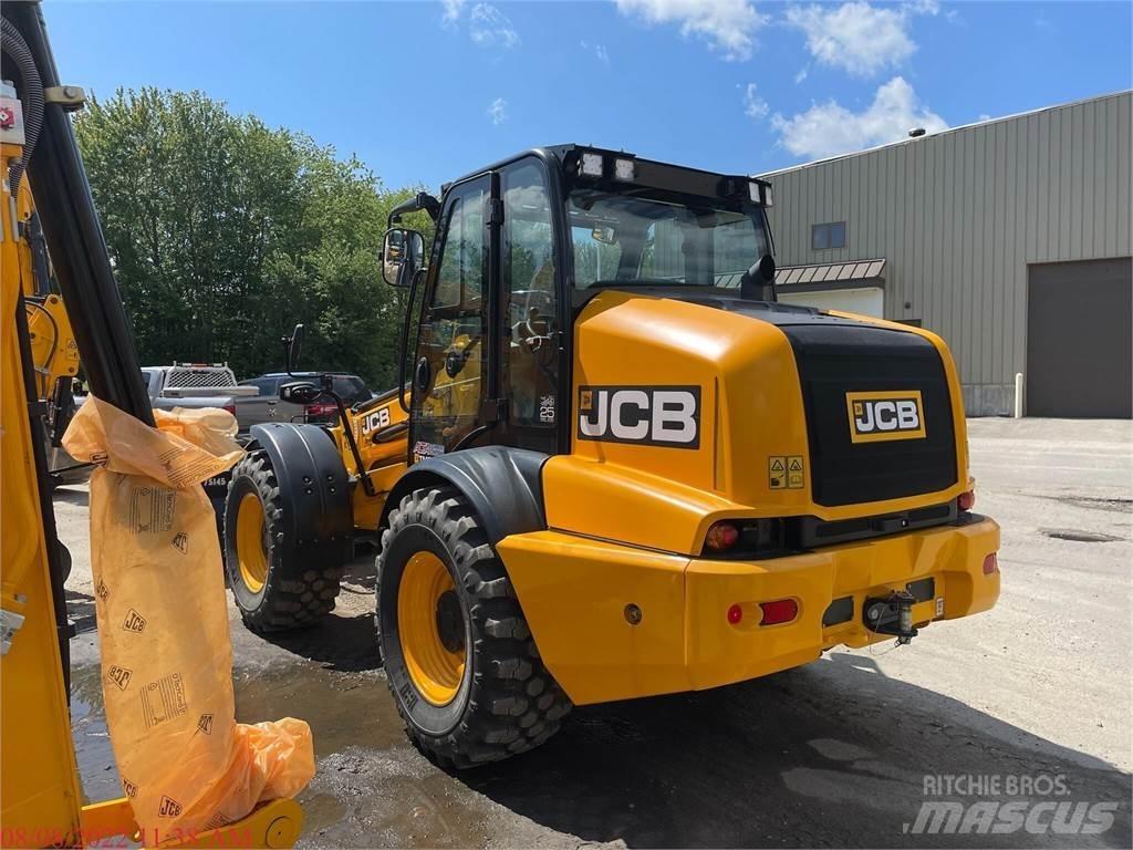 JCB TM320 لوادر بعجل