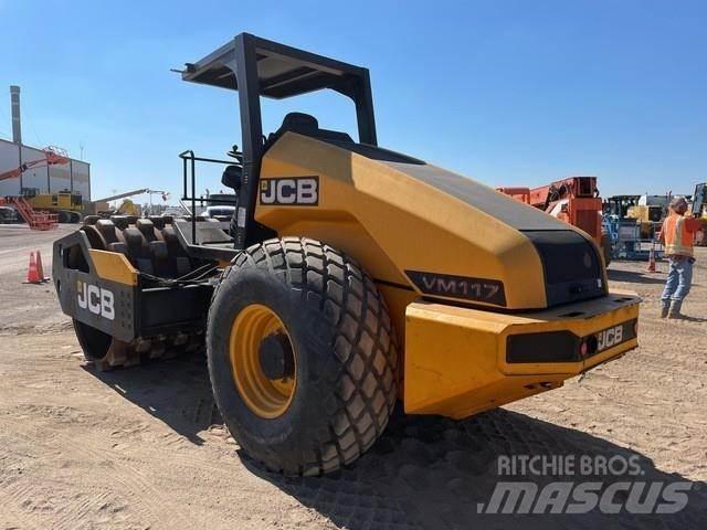 JCB VM117PD مكابس المخلفات