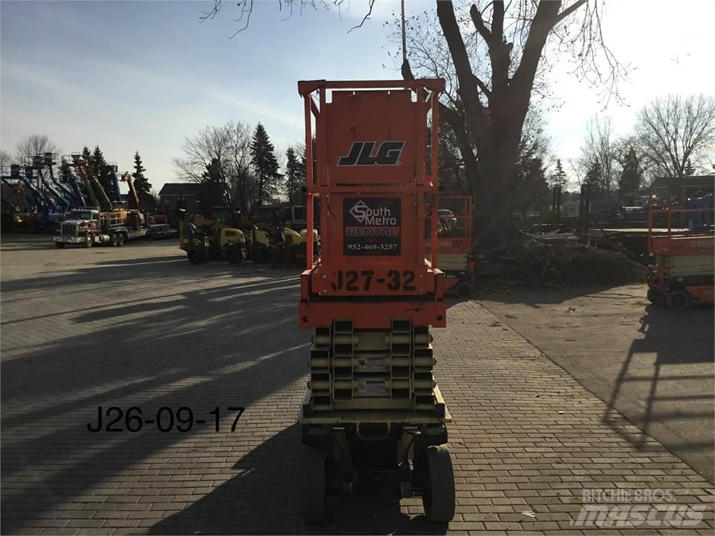 JLG 2632ES رافعات مقصية الشكل