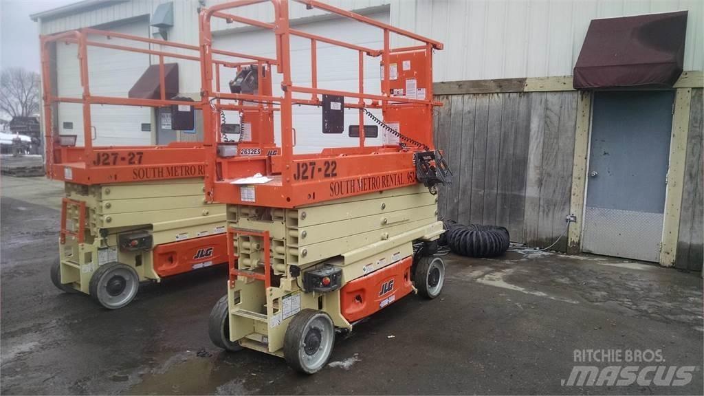 JLG 2632ES رافعات مقصية الشكل