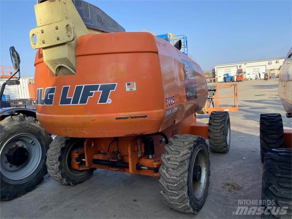 JLG 600S رافعات سلة تلسكوبية