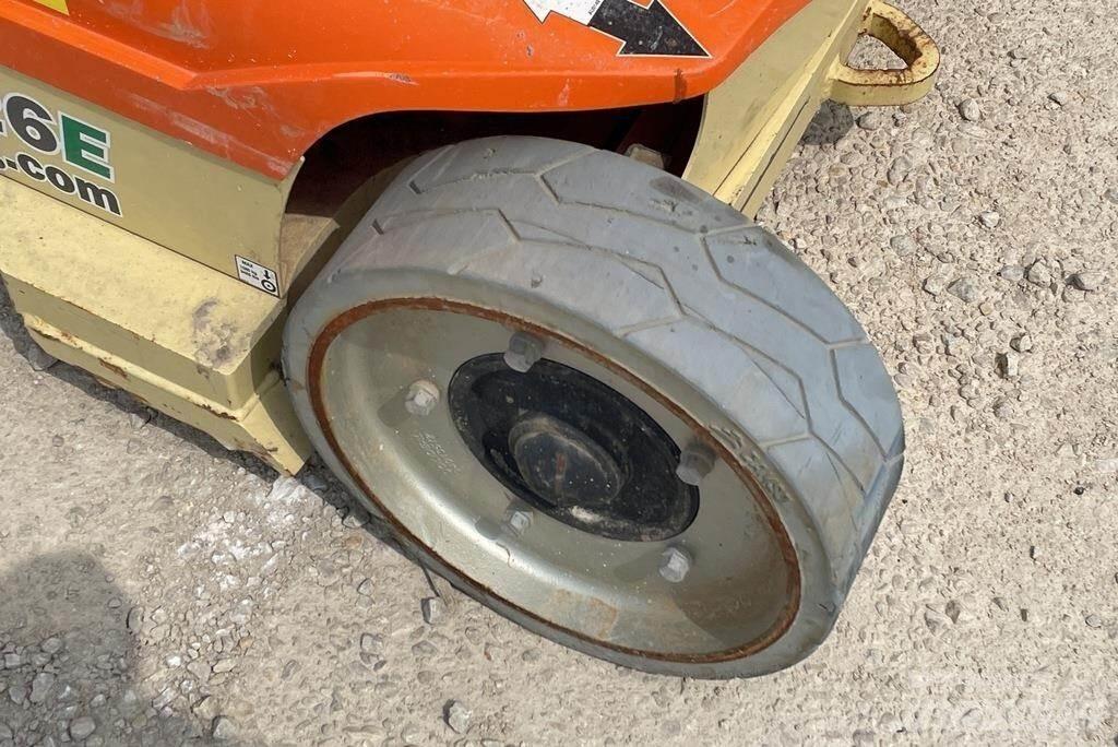 JLG TOUCAN 26E رافعات السارية الرأسية
