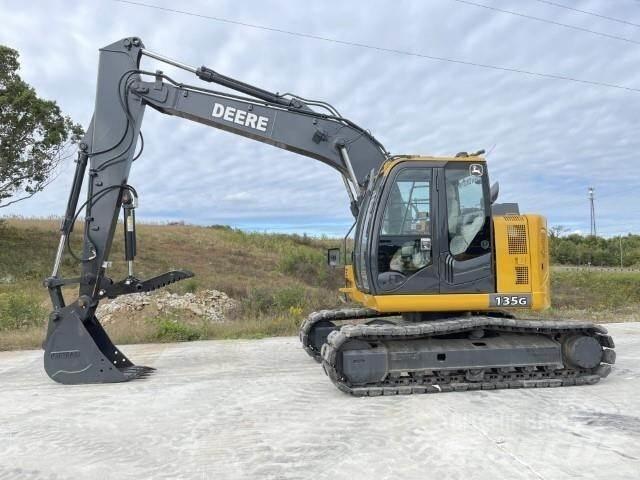 John Deere 135G حفارات زحافة